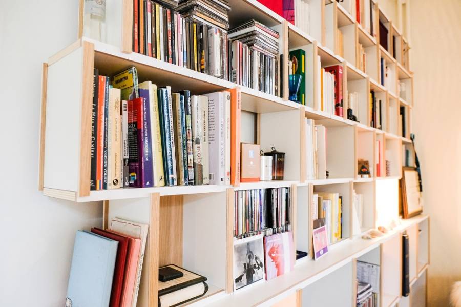The Perfect Bookshelf - Belgian Corner